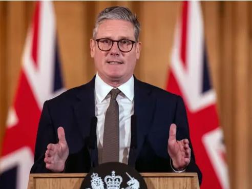 Стармер: Обединетото Кралство мора да планира дека војната со Иран ќе продолжи „уште некое време“