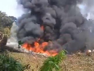 Видео: Во Колумбија се урна авион со 110 војници