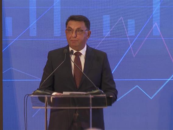 Гувернерот Славески нема намера да поднесе оствка по случајот вицегувернери со истечен мандат во НБРМ