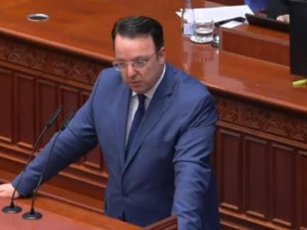 Николоски до опозицијата: Поради хистеријата што ја создавате, не се носат планови, не се гради и цената на становите расте