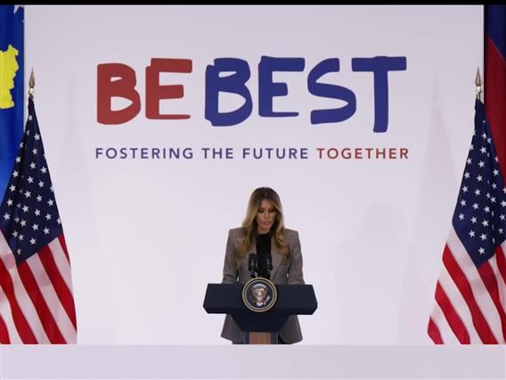 Премиерот Христијан Мицкоски ги отфрли наводите дека грчкиот амбасадор во САД интервенирал во говорот на првата дама