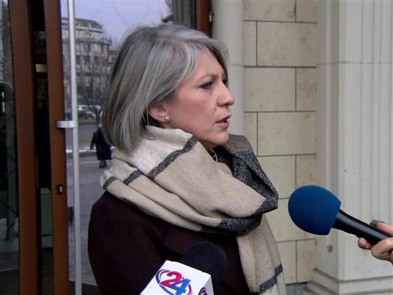 Ленче Ристоска се уште не го добила известувањето од Савески за одземените предмети „Талир“ 1 и 2 