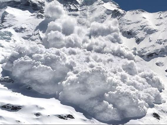 Двајца планинари загинаа во лавина во Норвешка, уште двајца се водат за исчезнати