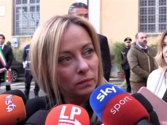 Скандал во Италија: Премиерката Џорџија Мелони направи селфи со припадник на мафијата