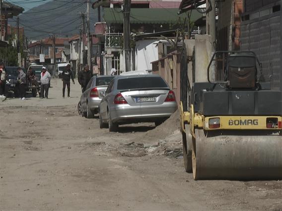Почна градежната сезона и во Општина Шуто Оризари, се реконструира улицата „Брсјачка Буна“