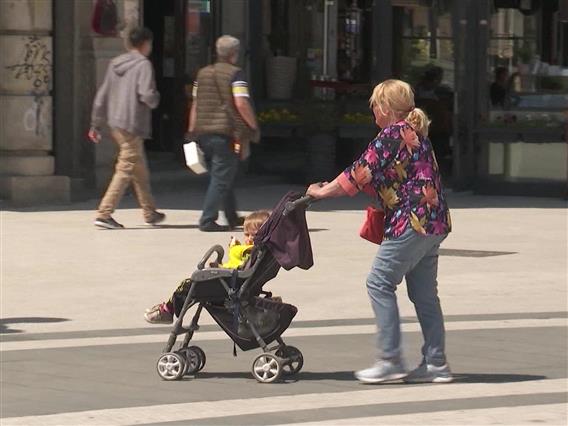 ДЗР: Населението брзо старее - потребни се реформи на пензискиот систем