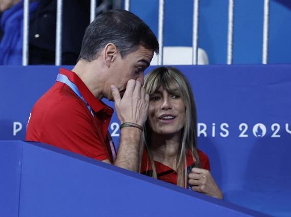 Прифатено е обвинението за корупција против сопругата на шпанскиот премиер