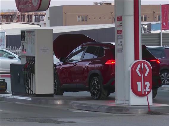 Дизелот поевтинува за 2,5, бензините за 1,5 денари за литар