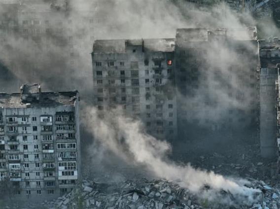 Русите гаѓале електро енергетски објект во Чернигов- 380.000 луѓе останаа без струја