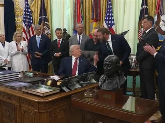 Се огласи Трамп за хаосот во Ормутскиот теснец: Малку се правеа паметни