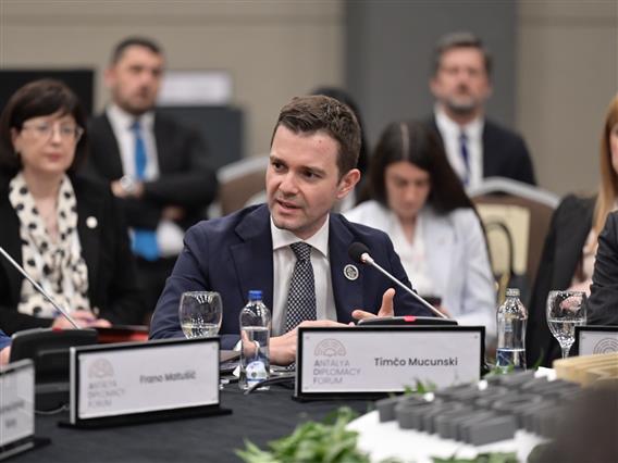 Европската перспектива и регионалната соработка во фокус на средбите на Муцунски на Анталија Дипломатскиот Форум