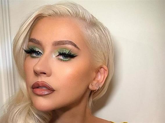 Фото: Мегапопуларна актерка заведува со нов имиџ 