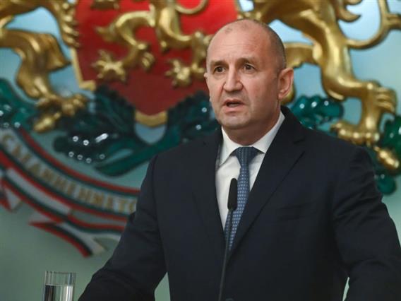 Радев победи на предвремените парламентарни избори во Бугарија, ќе може самостојно да формира влада