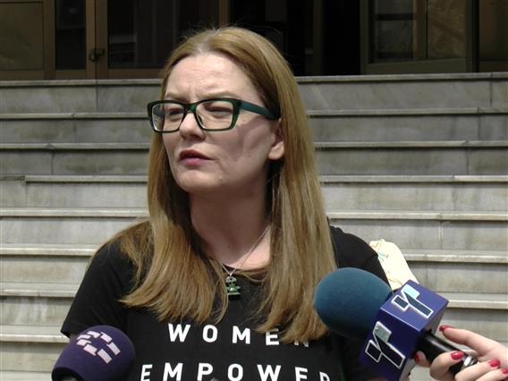 Здружението на граѓани со ретки болести реагира дека поради административни процедури има недостаток на терапија