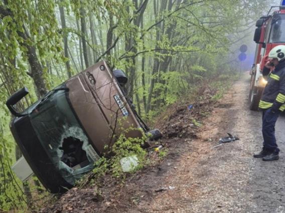 Автобус се преврте на патот кон бугарско-турската граница кај Мало Трново, има загинати и повредени