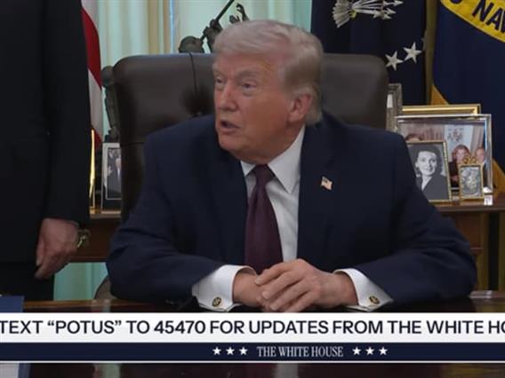 Трамп: Иран е пред колапс, нѐ известија дека сакаат да го отворат Ормутскиот теснец