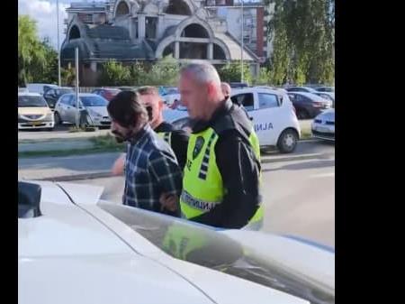 Уапсен е претседателот на подмладокот на Левица- извадил палестинско знаме на ракометен натпревар (ВИДЕО)