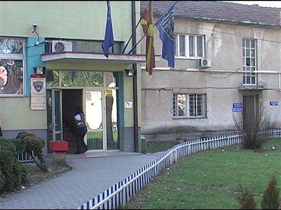 Тинејџери повредени пред средно училиште во Тетово – пронајдени се нож и шрафцигер