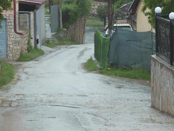 Жителите на Горна Матка се жалат – немаат питка вода, а патот не им е реконструиран половина век 