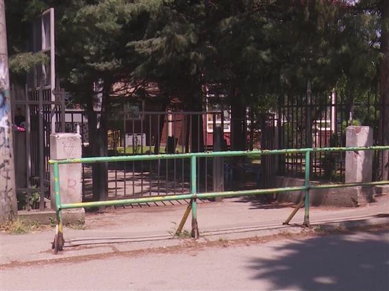 Кривични пријави против шест родители за запуштање на дете 