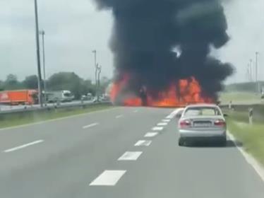 Во сообраќајка во Хрватска возач на камион од Македонија изгорел во кабината