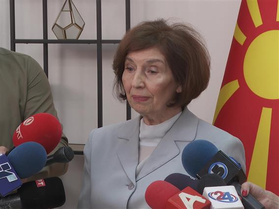 Претседателката Сиљановска Давкова тврди дека нејзиниот став за Преспанскиот договор е непроменет