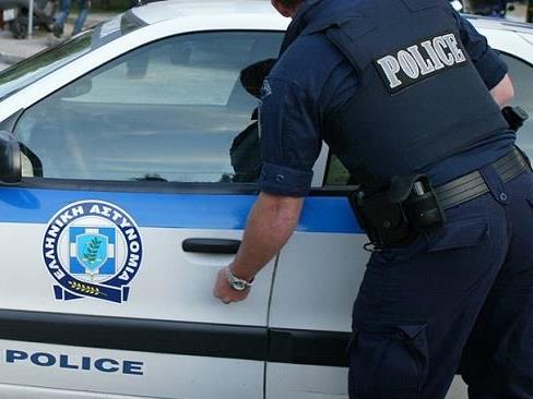 Грчката полиција заплени 25 нелегални пиштоли, се сомнева во шверц за турски криминални групи 
