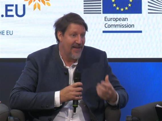 Вајц: Идентитетските прашања и националистичката реторика не придонесуваат за напредок на регионот