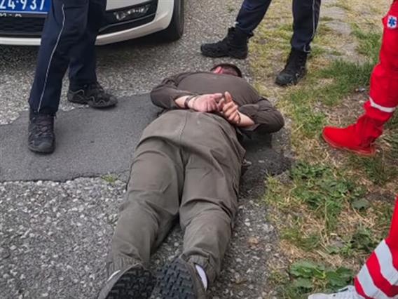 „Убив човек со секира“! 26 годишно момче во полиција во Белград пријавило убиство
