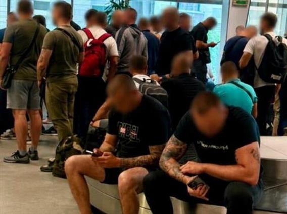 87 Срби се вратени во Белград од аеродромот во Тиват, биле закана за безбедноста пред утрешниот самит ЕУ- Западен Балкан