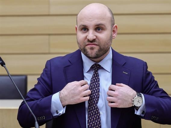 Германски политичар од АфД во Русија се сретна со првиот човек на Гаспром- бара руски гас 