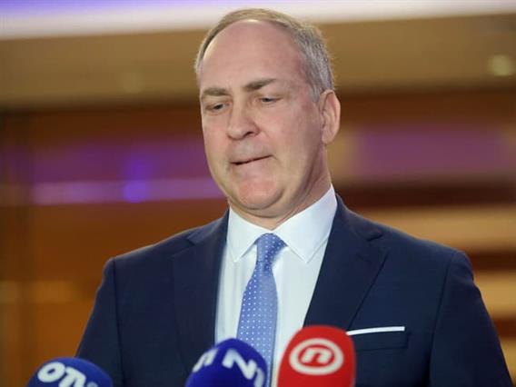 Бартулица: Србија и Црна Гора не можат да се приклучат кон ЕУ додека не платат воена отштета