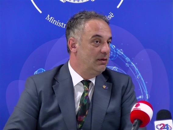 Алиу вели ќе остане посветен на здравството до последниот ден, очекува Клековски да ги продолжи отпочнатите проекти 