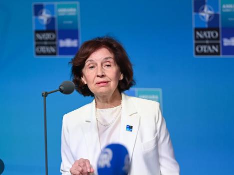 Сиљановска Давкова од Анкара: Се чудам како во НАТО има разбирање, а ЕУ 20 години нè држи во лавиринтот