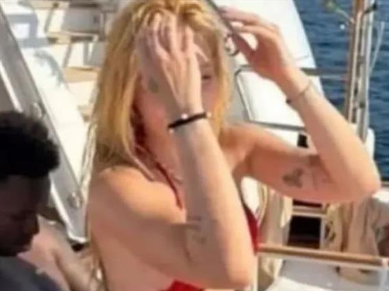Отпадна од Мундијалот, па за милион долари си изнајми јахта со девојка за „жежок“ танц- Бразилците бесни (ФОТО)
