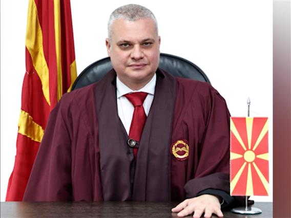 Уставниот судија Гоце Наумовски поднесе оставка – го известил Собранието, но не и Уставниот суд 