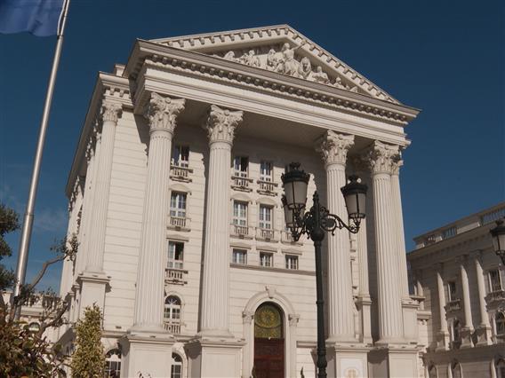 Владата ја продолжи кризната состојба со нафтата до 20 октомври