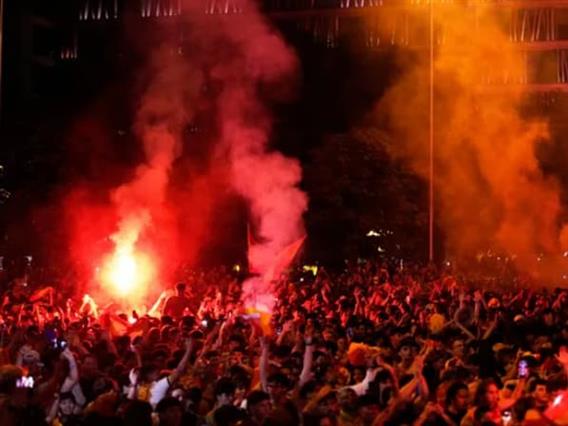 Уште една жртва на прославите во Шпанија по победата на СП, расте и бројот на повредени (ВИДЕО)