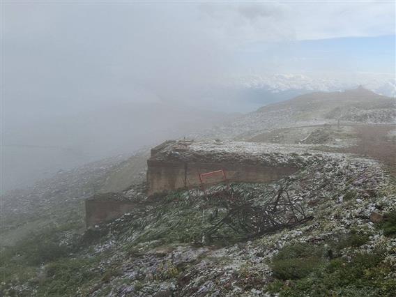 Снег падна на Пелистер среде лето (ФОТО)