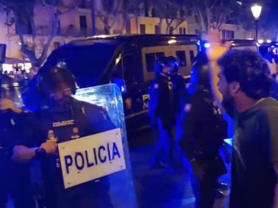 Големи протести во Мајорка- над 25.000 протестираа против масовниот туризам (ВИДЕО)
