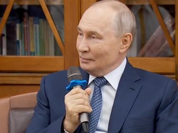 Путин се обиде да им објасни на студентите зошто ја нападнал Украина: Орки распарчуваат мечки (ВИДЕО)