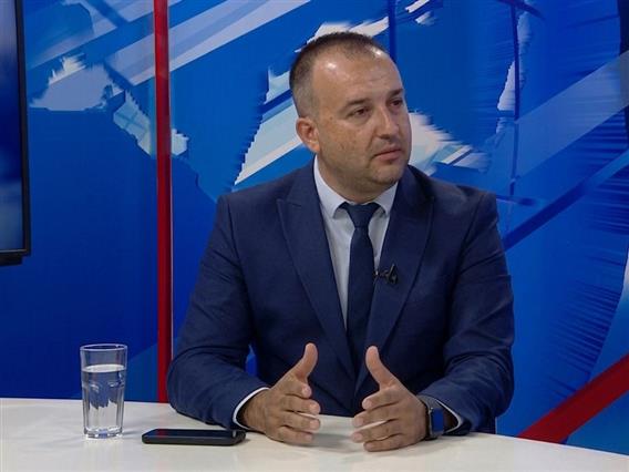 Лефков: ВМРО-ДПМНЕ ја креира иднината на Македонија, а СДС шири хистерија и за дата центрите