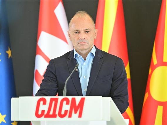 Филипче: Тажен почеток на училишната година, 3.000 помалку деца, 433 паралелки помалку, затворени 26 училишта