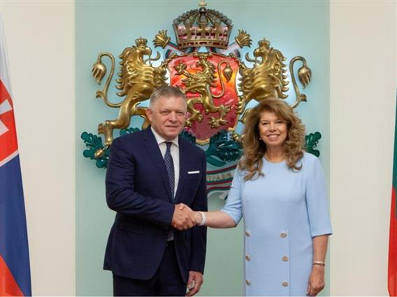 Јотова му се пожали на Фицо од Македонија и побара поддршка