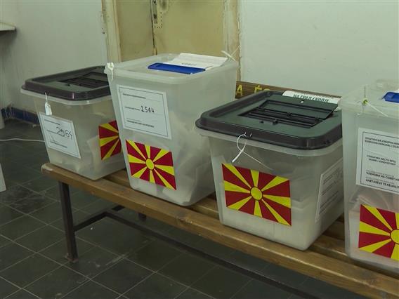 Ќе има ли предвремени избори и има ли договор мегу власта и ДУИ?