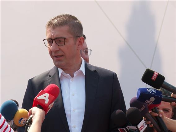 Мицкоски: Граѓаните да пријавуваат ако им се бара мито – зашититени нема да има