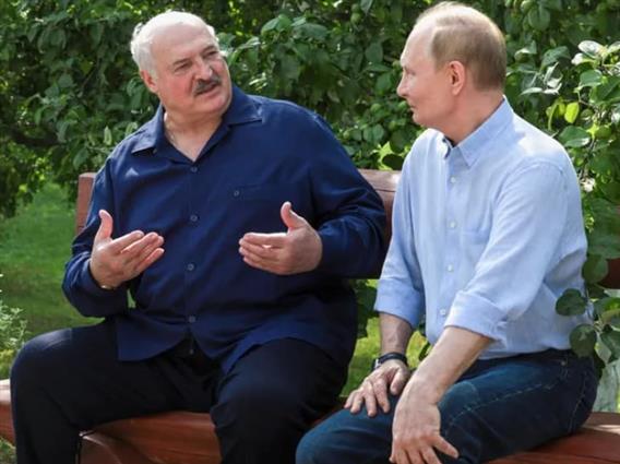 Лукашенко откри дека со Путин се карале кој е поголем диктатор 