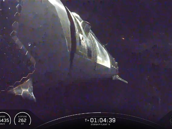 „Starship“ на Маск за првпат стигна во орбитата и веднаш распореди 26 нови сателити