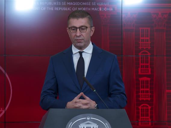 Мицкоски: Апсолутна лага е дека Михаилова и адвокатот границата ја минале легално