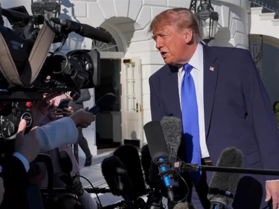 Трамп фатен во лага, па ја нападна новинарката: Ти си глупава и работиш за CNN (ВИДЕО)